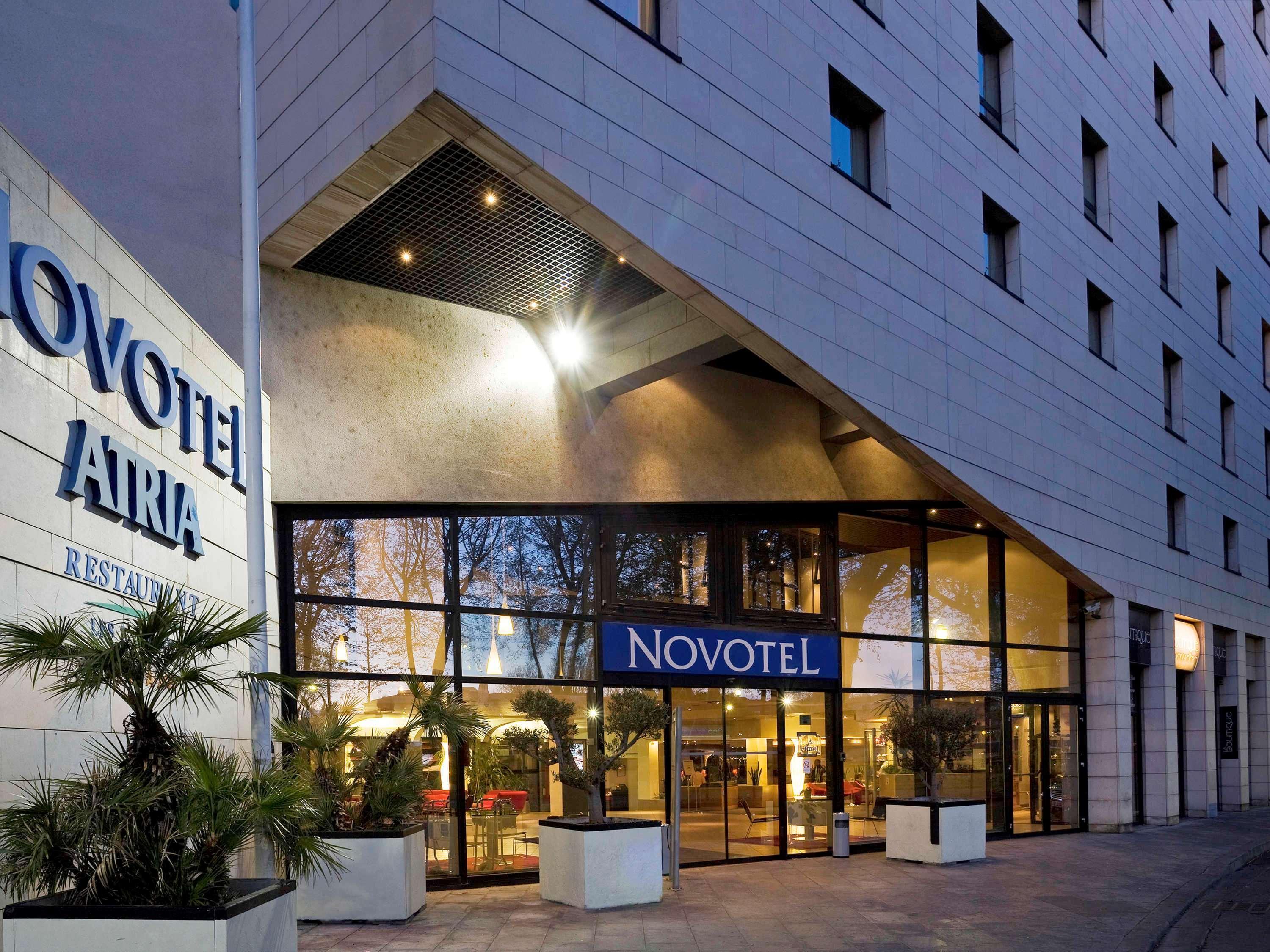 Novotel Atria Nimes Centre Екстериор снимка
