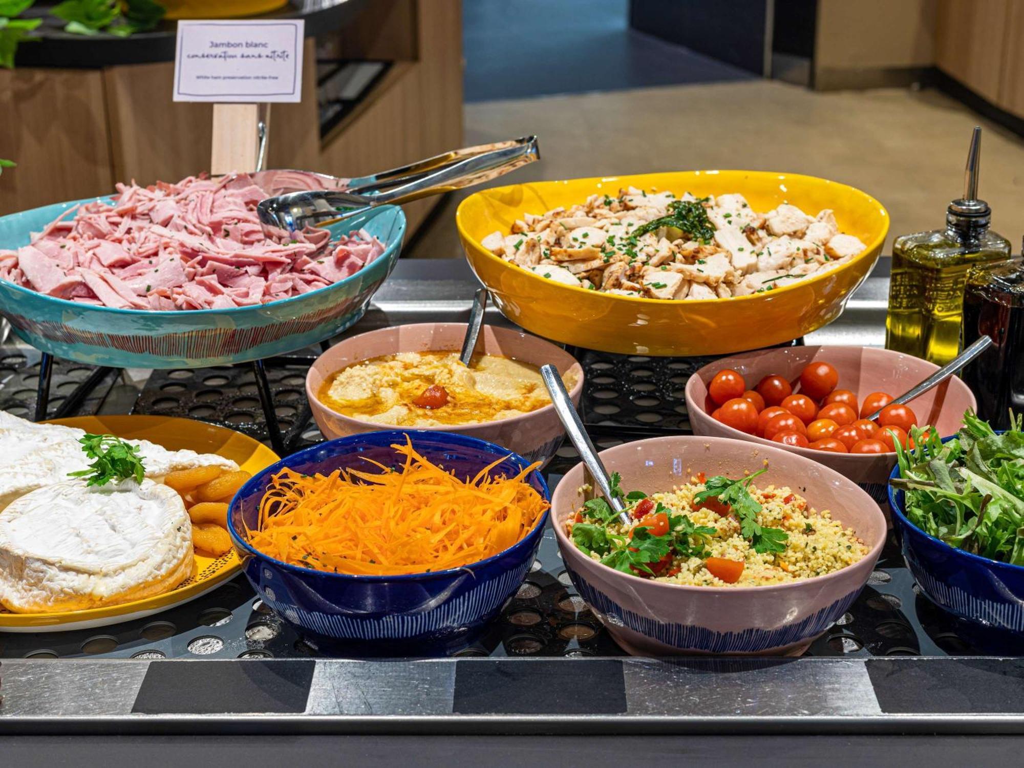 Novotel Atria Nimes Centre Екстериор снимка